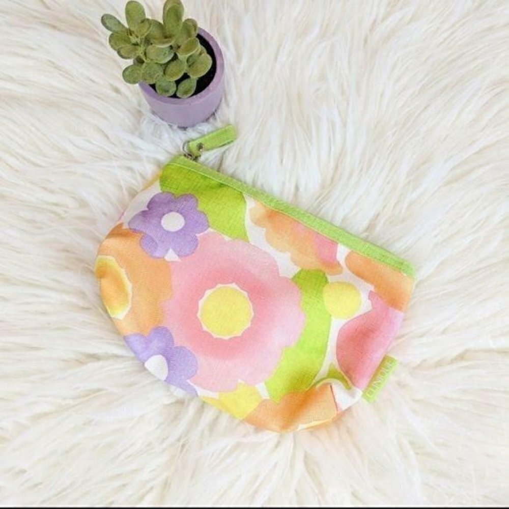 Clinique Floral‎ Medium Makeup Bag